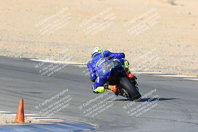 media/Jan-08-2022-SoCal Trackdays (Sat) [[1ec2777125]]/Turn 10 (2pm)/